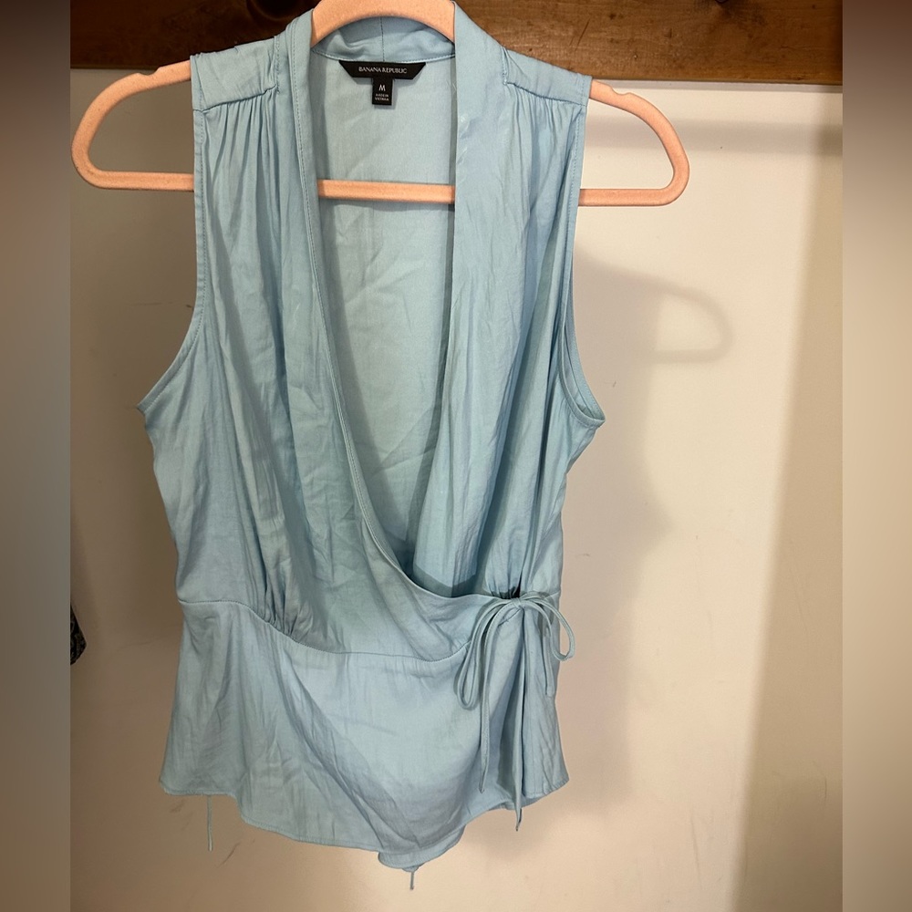 Banana Republic Light blue wrap around tang top